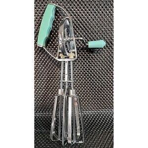 Vintage Handheld Manual Egg Beater Mixer Blender Stainless MCM Retro Turquoise